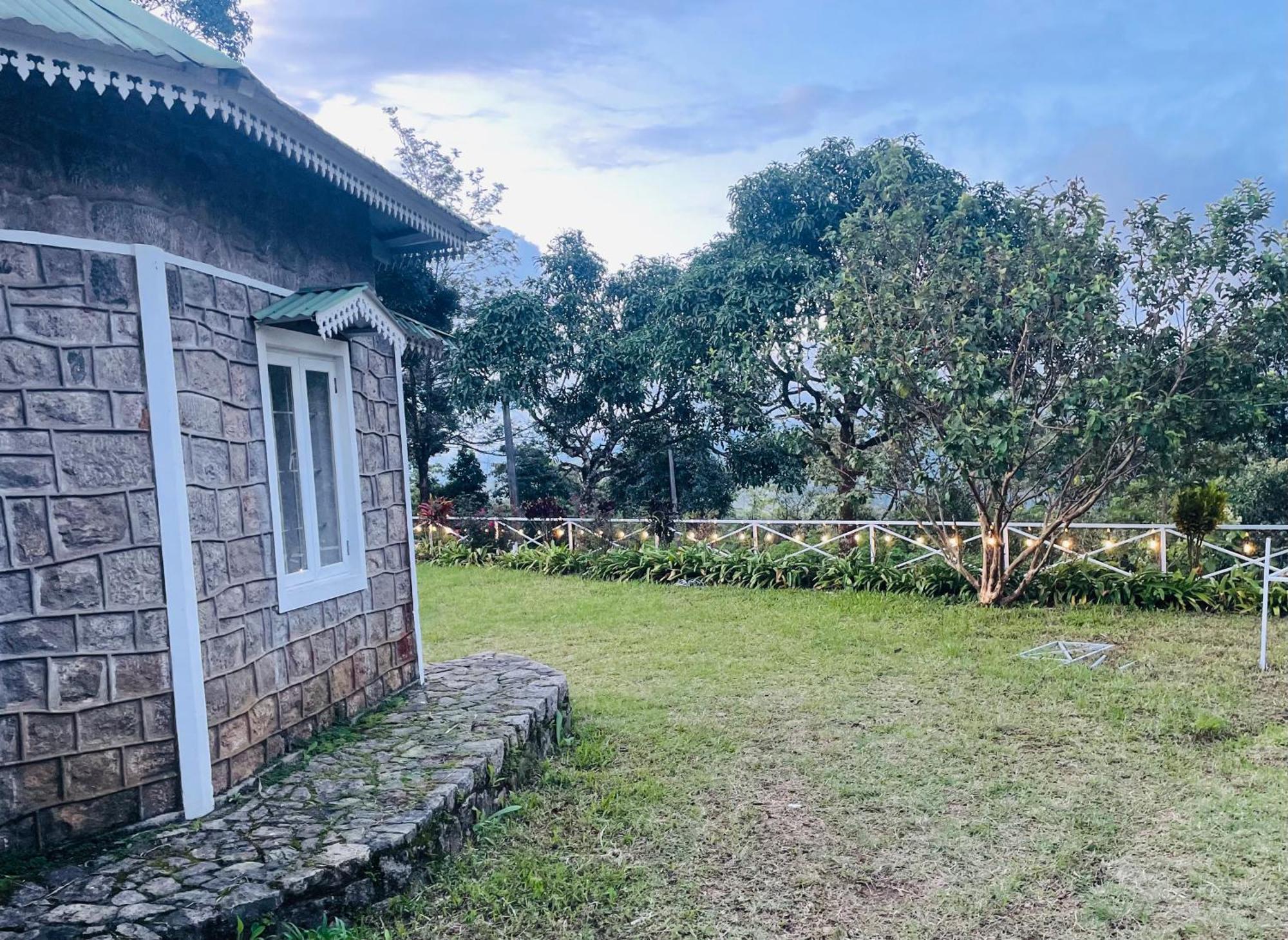 Thottom Stays Private Bungalow Munnar Bagian luar foto